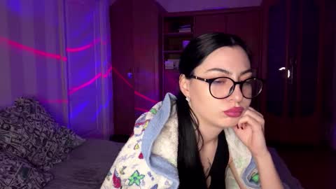 Snapshot of radiant_luna chatting on December 15, 2025, 6:23 pm Luna online show from December 15, 2025, 6:23 pm