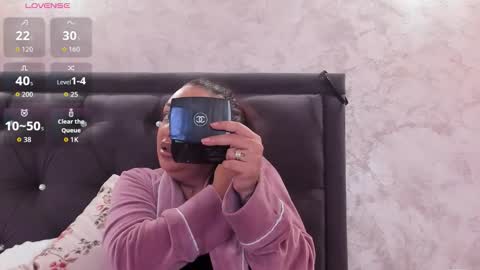 Snapshot of raelledarkstar chatting on November 26, 2025, 8:48 am raelledarkstar online show from November 26, 2025, 8:48 am