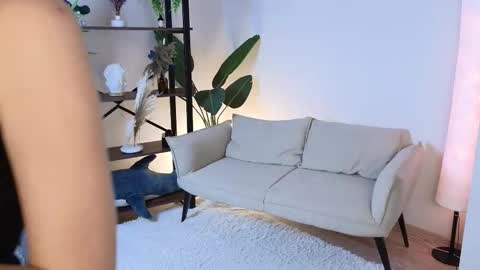 Betty  online show from November 20, 2025, 11:10 am