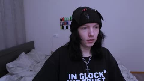 Snapshot of raidenxl chatting on November 2, 2025, 7:16 pm raidenxl online show from November 2, 2025, 7:16 pm