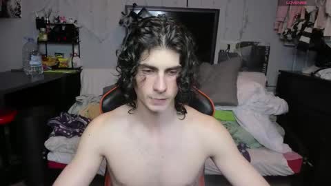 Snapshot of rakimaru chatting on November 17, 2025, 6:14 pm kirill online show from November 17, 2025, 6:14 pm