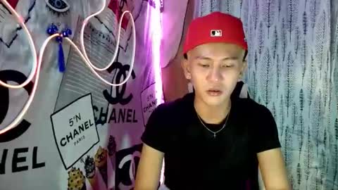 ralfhuge24 online show from December 3, 2025, 1:31 pm