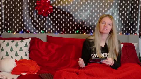 Snapshot of ramichick chatting on December 9, 2024, 1:29 am Rami online show from December 9, 2024, 1:29 am