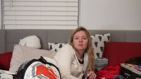 Snapshot of ramichick chatting on January 7, 2025, 1:28 am Rami online show from January 7, 2025, 1:28 am