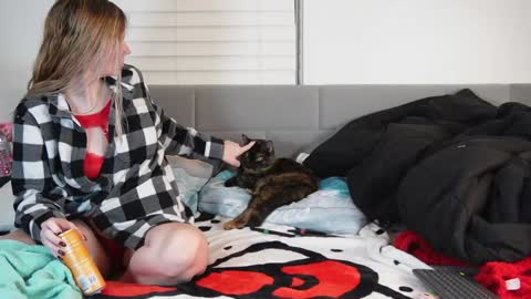 Snapshot of ramichick chatting on February 1, 2025, 1:44 am Rami online show from February 1, 2025, 1:44 am