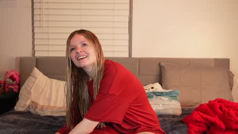 Snapshot of ramichick chatting on February 7, 2025, 1:47 am Rami online show from February 7, 2025, 1:47 am