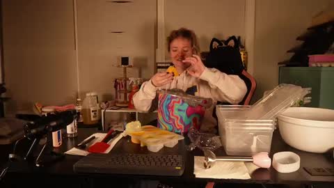 Snapshot of ramichick chatting on March 5, 2025, 2:03 am Rami online show from March 5, 2025, 2:03 am