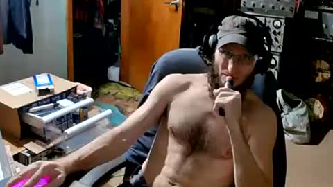 Snapshot of randalltotazz chatting on September 10, 2025, 1:38 am Randall online show from September 10, 2025, 1:38 am