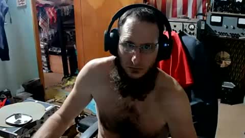 Snapshot of randalltotazz chatting on October 10, 2025, 7:46 pm Randall online show from October 10, 2025, 7:46 pm