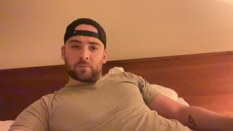 randomdude5950 online show from January 31, 2025, 3:52 am