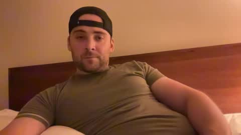 Snapshot of randomdude5950 chatting on September 22, 2025, 1:51 am randomdude5950 online show from September 22, 2025, 1:51 am