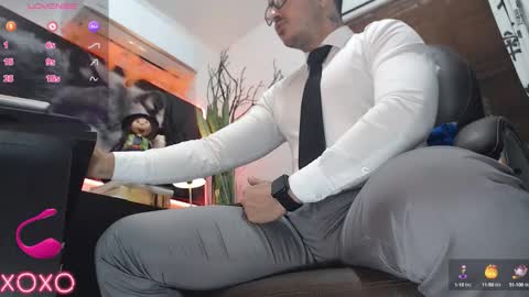 Snapshot of randylukehot chatting on October 12, 2025, 9:41 am randylukehot online show from October 12, 2025, 9:41 am