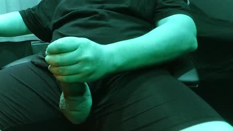 Snapshot of rapaces49 chatting on January 14, 2025, 4:29 pm Raptor online show from January 14, 2025, 4:29 pm