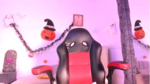 Raquel online show from October 27, 2025, 9:52 pm