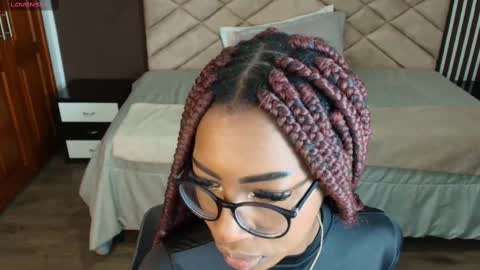 Snapshot of raqueljones_ chatting on February 21, 2025, 11:44 am Raquel online show from February 21, 2025, 11:44 am