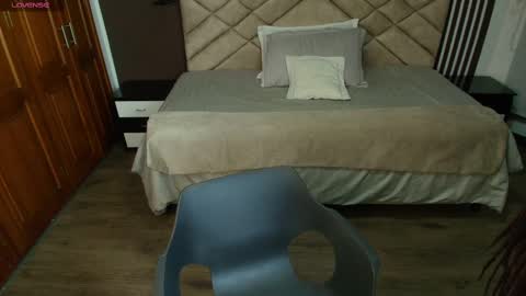 Snapshot of raqueljones_ chatting on February 26, 2025, 11:41 am Raquel online show from February 26, 2025, 11:41 am