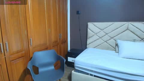 Snapshot of raqueljones_ chatting on October 23, 2025, 11:53 am Raquel online show from October 23, 2025, 11:53 am