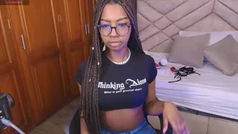Snapshot of raqueljones_ chatting on November 10, 2025, 11:53 am Raquel online show from November 10, 2025, 11:53 am