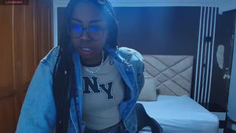 Snapshot of raqueljones_ chatting on November 14, 2025, 11:42 am Raquel online show from November 14, 2025, 11:42 am