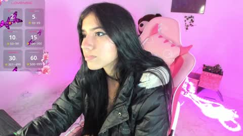 Snapshot of raquell_cutee chatting on December 3, 2024, 2:14 am Raquell online show from December 3, 2024, 2:14 am