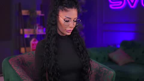Snapshot of raquellevon chatting on January 3, 2025, 6:57 pm Raquelle online show from January 3, 2025, 6:57 pm