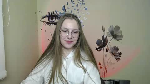 Snapshot of raspberry0101 chatting on December 7, 2024, 8:33 am raspberry0101 online show from December 7, 2024, 8:33 am