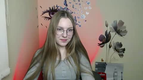 Snapshot of raspberry0101 chatting on December 17, 2024, 9:49 pm raspberry0101 online show from December 17, 2024, 9:49 pm