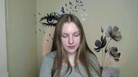 Snapshot of raspberry0101 chatting on December 18, 2024, 1:05 am raspberry0101 online show from December 18, 2024, 1:05 am