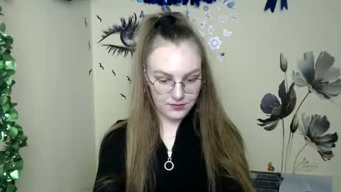 Snapshot of raspberry0101 chatting on December 24, 2024, 2:01 pm raspberry0101 online show from December 24, 2024, 2:01 pm