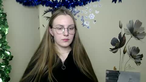 Snapshot of raspberry0101 chatting on December 24, 2024, 9:33 pm raspberry0101 online show from December 24, 2024, 9:33 pm