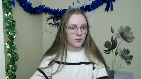 Snapshot of raspberry0101 chatting on December 26, 2024, 1:43 pm raspberry0101 online show from December 26, 2024, 1:43 pm