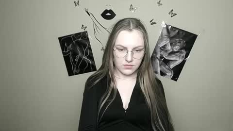 Snapshot of raspberry0101 chatting on January 28, 2025, 7:32 pm raspberry0101 online show from January 28, 2025, 7:32 pm