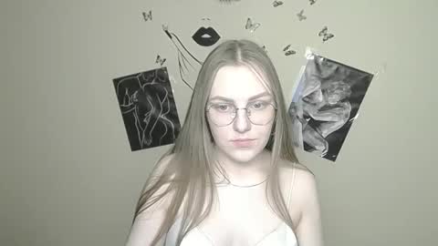 Snapshot of raspberry0101 chatting on January 30, 2025, 11:24 pm raspberry0101 online show from January 30, 2025, 11:24 pm