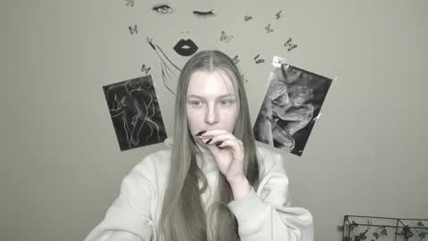 Snapshot of raspberry0101 chatting on February 2, 2025, 4:32 pm raspberry0101 online show from February 2, 2025, 4:32 pm