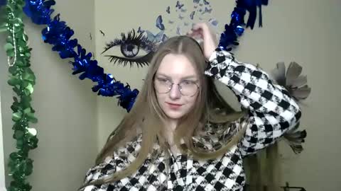 Snapshot of raspberry0101 chatting on February 7, 2025, 5:40 pm raspberry0101 online show from February 7, 2025, 5:40 pm