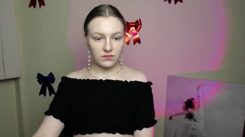 Snapshot of raspberry0101 chatting on February 9, 2025, 7:41 pm raspberry0101 online show from February 9, 2025, 7:41 pm