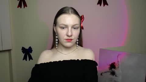 Snapshot of raspberry0101 chatting on February 10, 2025, 12:19 am raspberry0101 online show from February 10, 2025, 12:19 am