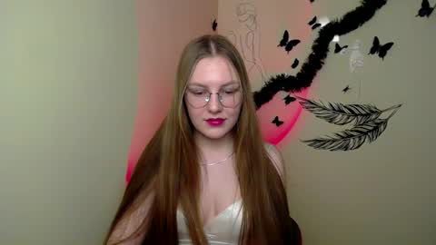 Snapshot of raspberry0101 chatting on February 15, 2025, 10:55 am raspberry0101 online show from February 15, 2025, 10:55 am