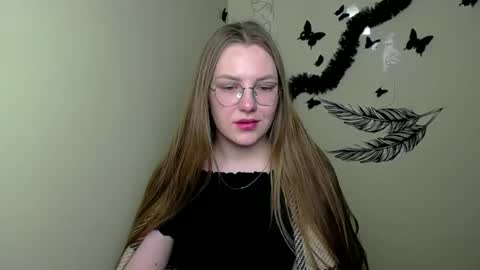 Snapshot of raspberry0101 chatting on February 24, 2025, 1:13 am raspberry0101 online show from February 24, 2025, 1:13 am