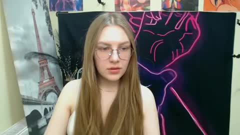 Snapshot of raspberry0101 chatting on March 8, 2025, 11:27 am raspberry0101 online show from March 8, 2025, 11:27 am