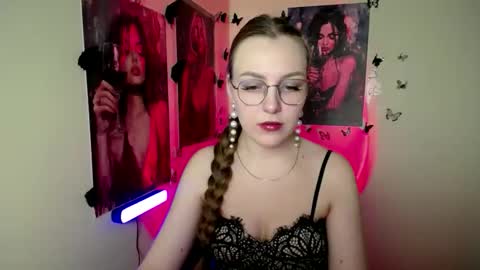 Snapshot of raspberry0101 chatting on October 19, 2025, 7:03 pm raspberry0101 online show from October 19, 2025, 7:03 pm