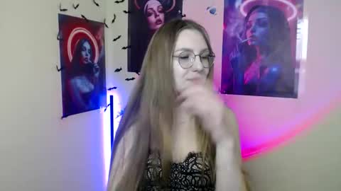 Snapshot of raspberry0101 chatting on October 24, 2025, 7:43 pm raspberry0101 online show from October 24, 2025, 7:43 pm