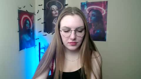 Snapshot of raspberry0101 chatting on November 16, 2025, 7:36 am raspberry0101 online show from November 16, 2025, 7:36 am