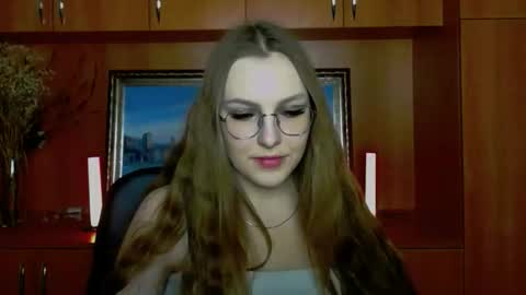 Snapshot of raspberry0101 chatting on December 3, 2025, 2:26 pm raspberry0101 online show from December 3, 2025, 2:26 pm