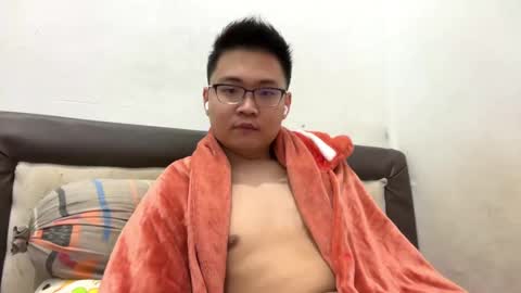 randomnaut online show from March 6, 2025, 8:16 pm