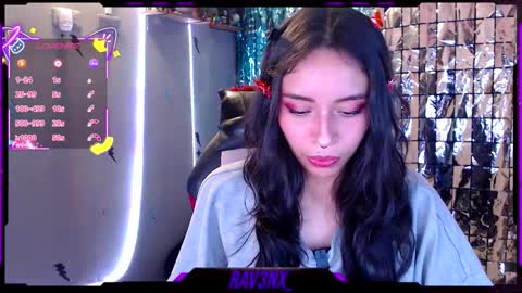 Snapshot of rav3nx_ chatting on October 28, 2025, 12:14 am online show from October 28, 2025, 12:14 am