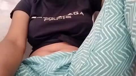 Snapshot of rava_sexy chatting on September 27, 2025, 5:56 am rava_sexy online show from September 27, 2025, 5:56 am