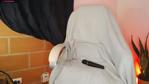 Raven online show from February 8, 2025, 3:52 am