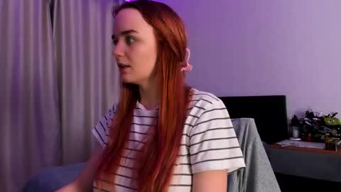 Snapshot of raven_radiantt chatting on October 28, 2025, 7:12 am Janet online show from October 28, 2025, 7:12 am