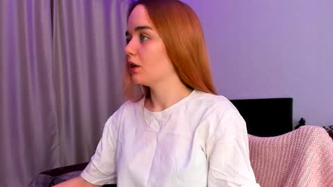 Snapshot of raven_radiantt chatting on December 2, 2025, 7:03 am Janet online show from December 2, 2025, 7:03 am